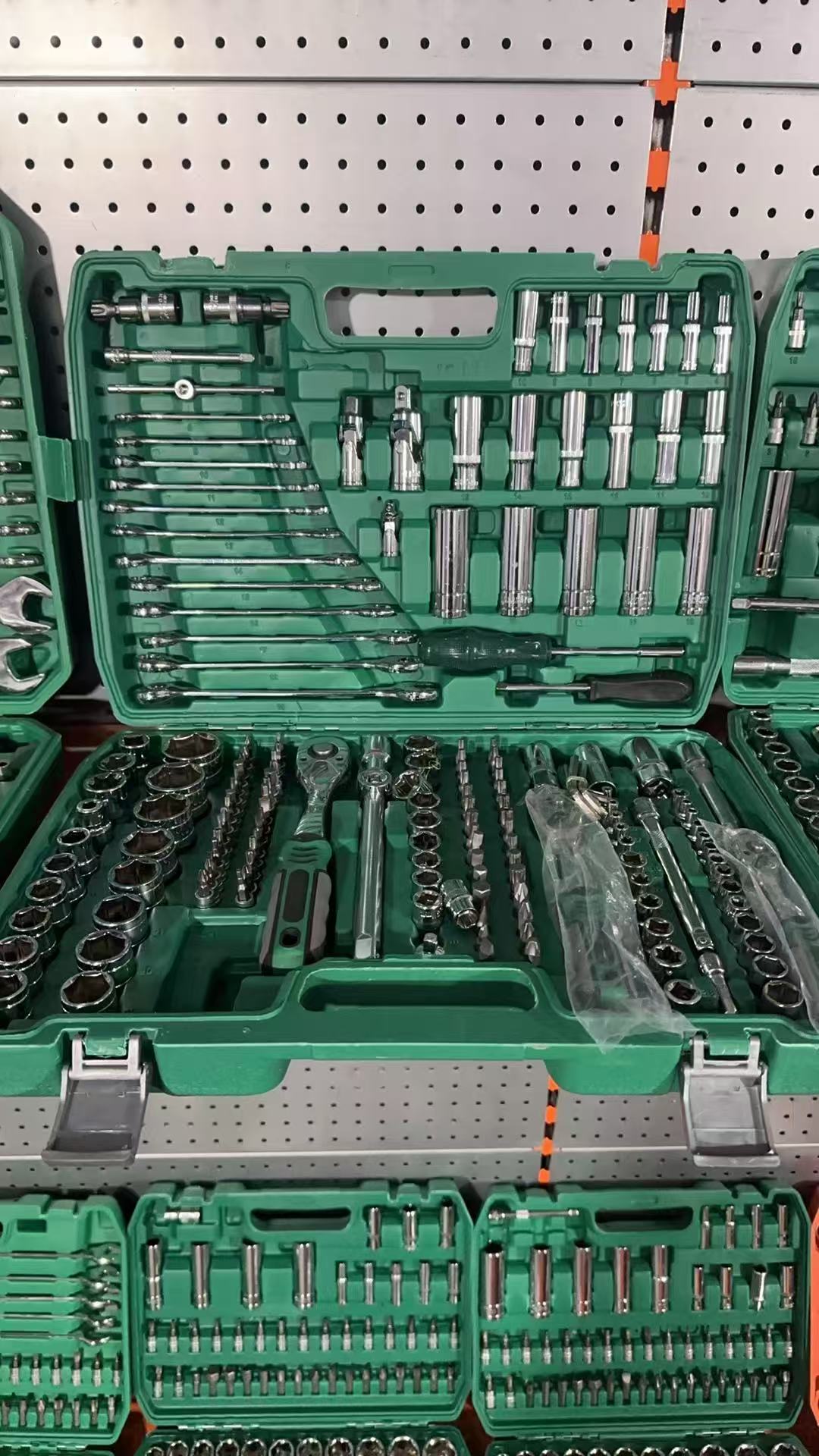 216-Piece DIY Auto Repair Tool - огляд і ціна Power Tools Kit Set